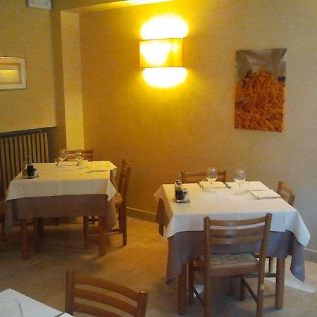 Albergo Croce D'Oro Dolce ภายนอก รูปภาพ